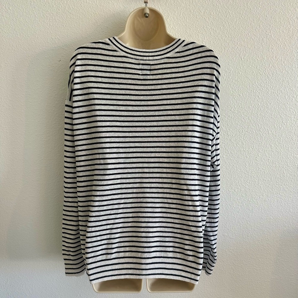 Gap Womens XL Navy White Stripe Linen Blend V-Neck Sweater Lightweight Pullover - Picture 8 of 10